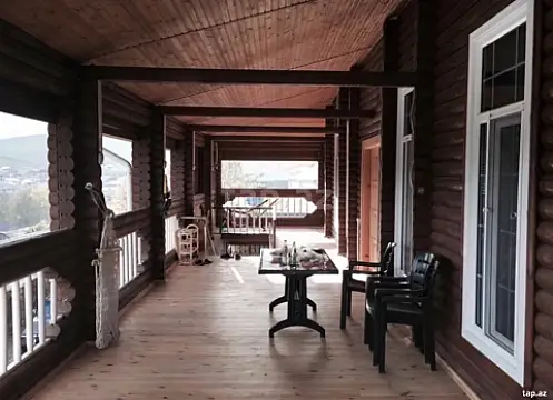 Satılır 9 otaqlı həyət evi