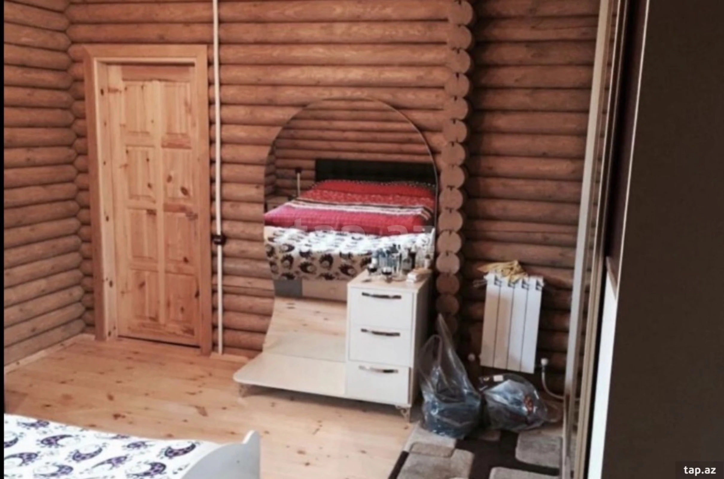 Satılır 9 otaqlı həyət evi