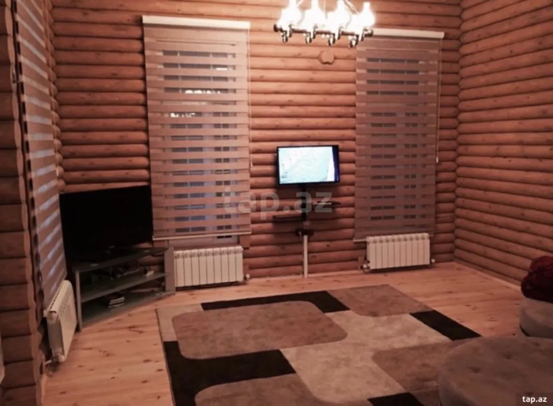 Satılır 9 otaqlı həyət evi