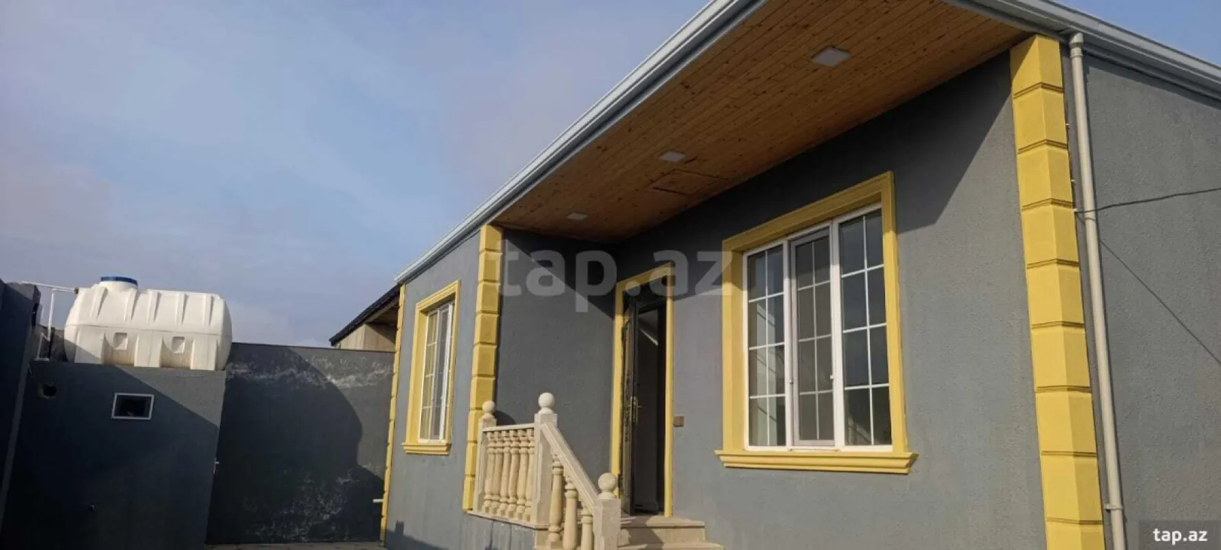 Satılır 4 otaqlı həyət evi