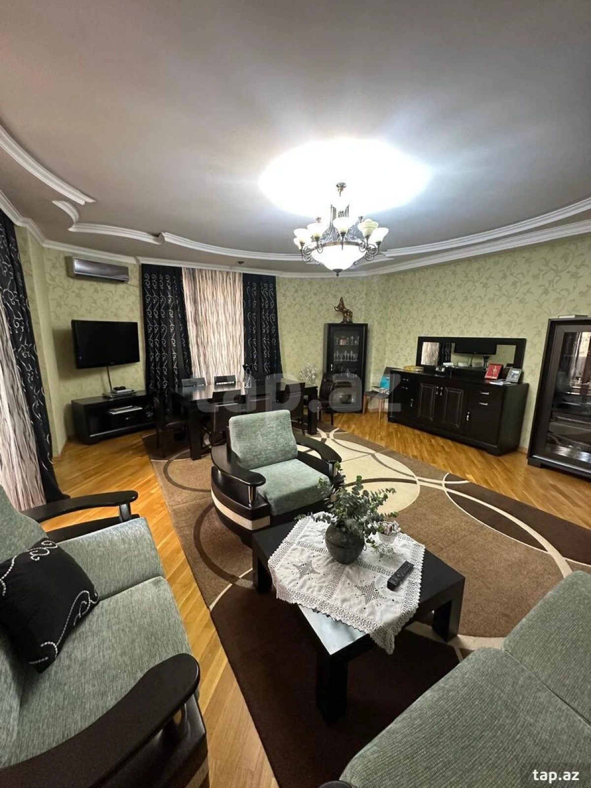 Satılır 4 otaqlı yeni tikili 155 m²