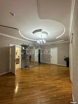 Satılır 4 otaqlı yeni tikili 155 m²