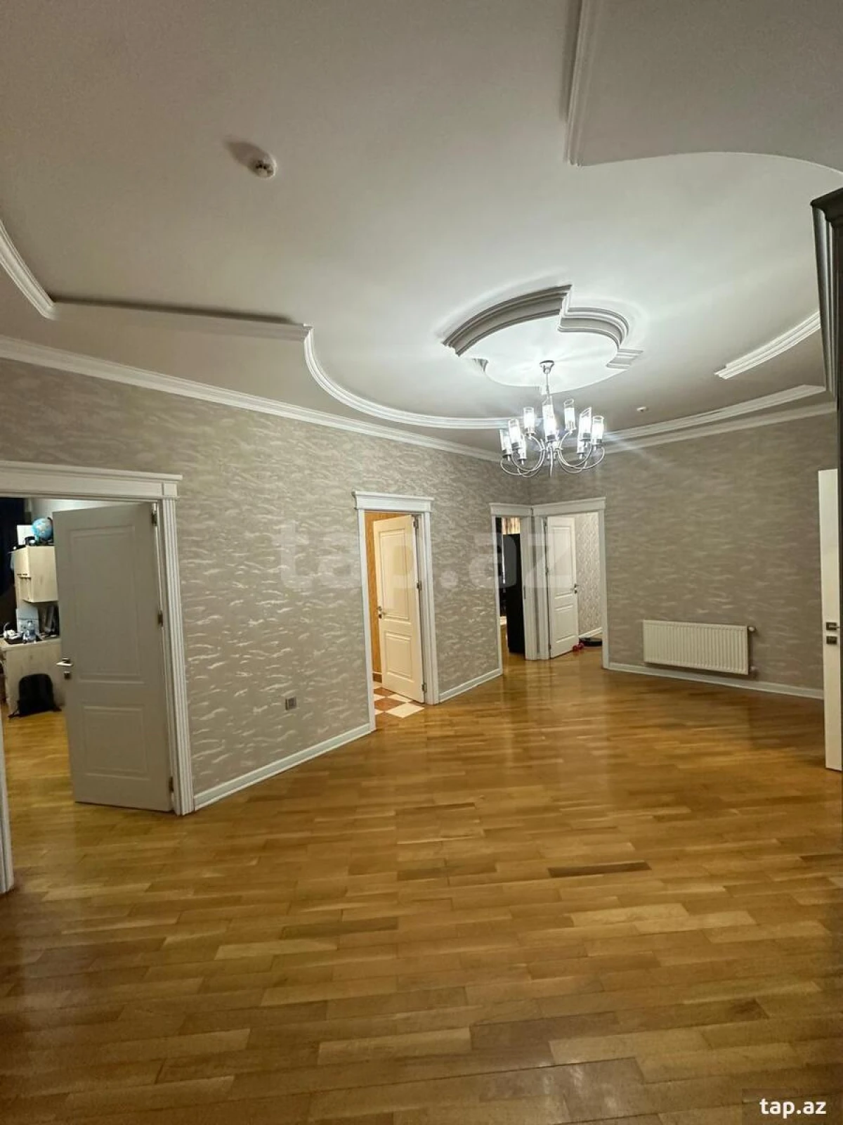 Satılır 4 otaqlı yeni tikili 155 m²