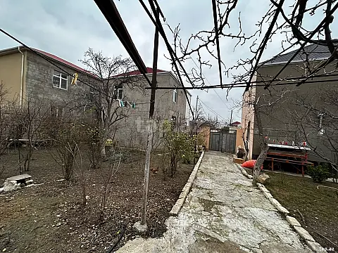 Satılır 4 otaqlı həyət evi
