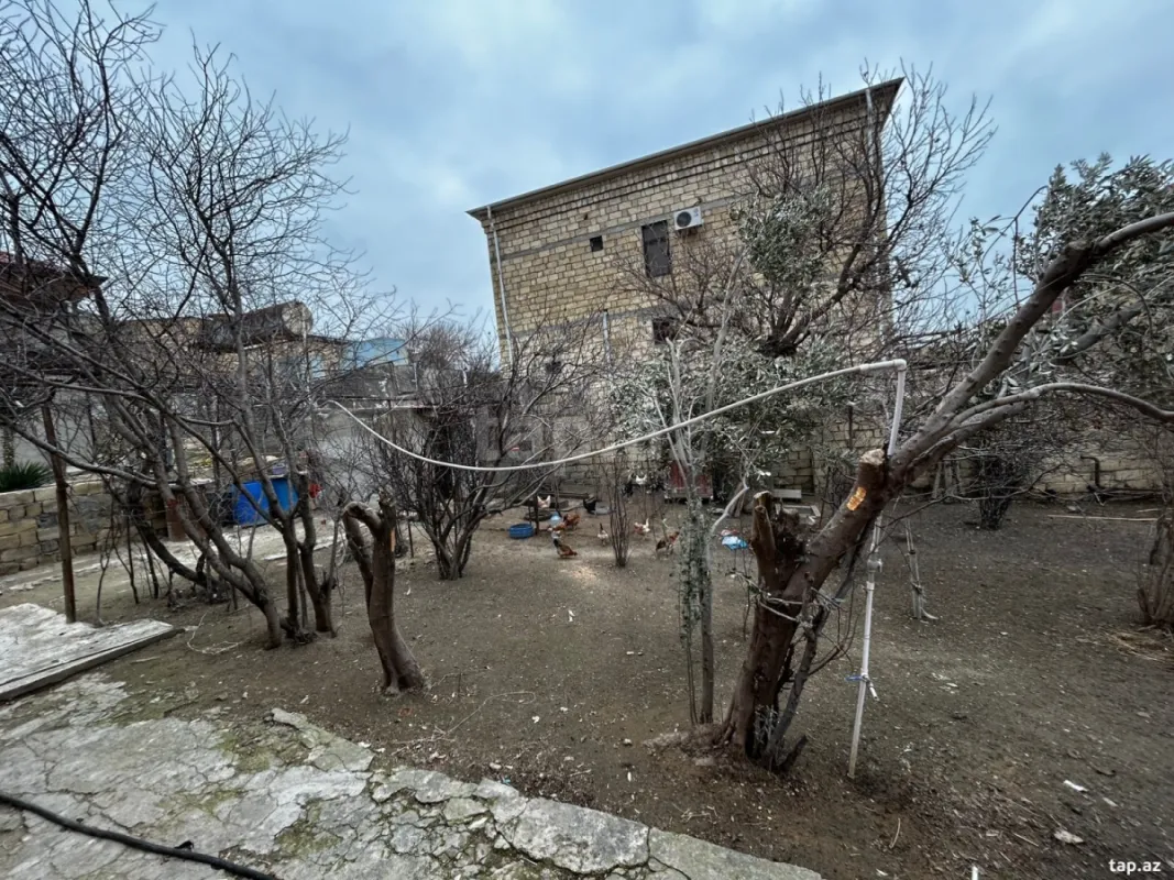 Satılır 4 otaqlı həyət evi