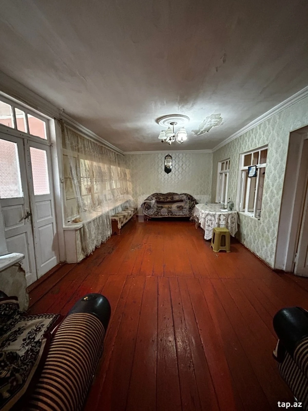 Satılır 4 otaqlı həyət evi