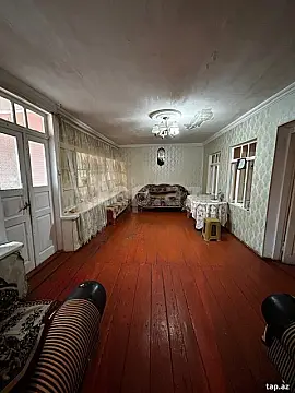 Satılır 4 otaqlı həyət evi