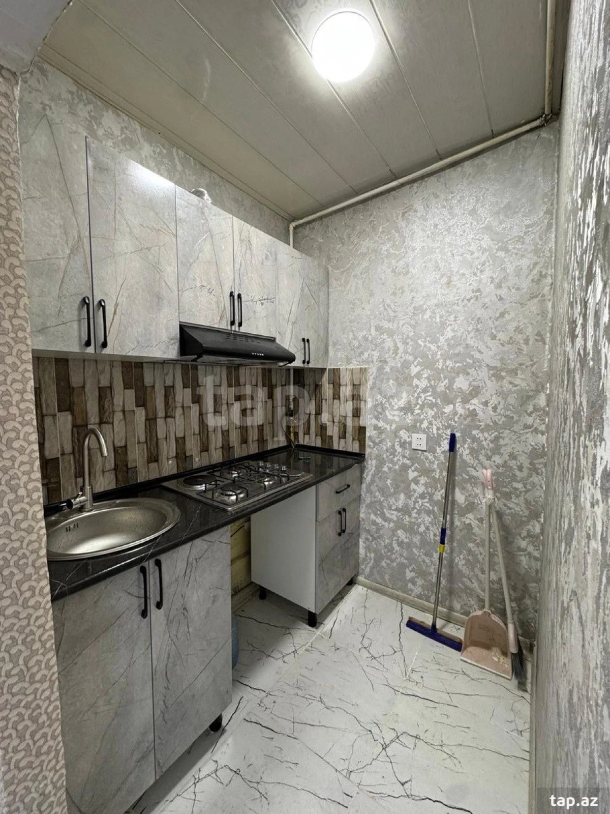 Kirayə verilir 2 otaqlı mənzil 40 m²