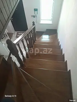 Satılır 5 otaqlı həyət evi