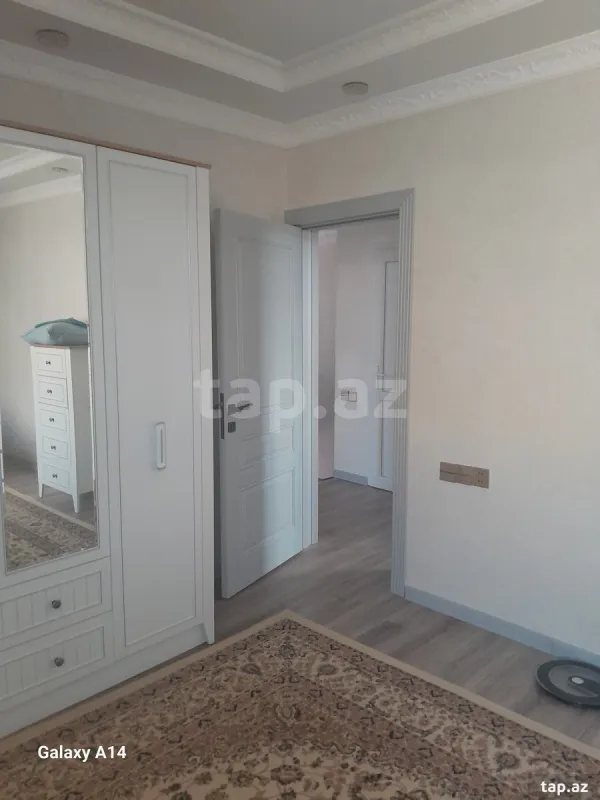 Satılır 5 otaqlı həyət evi