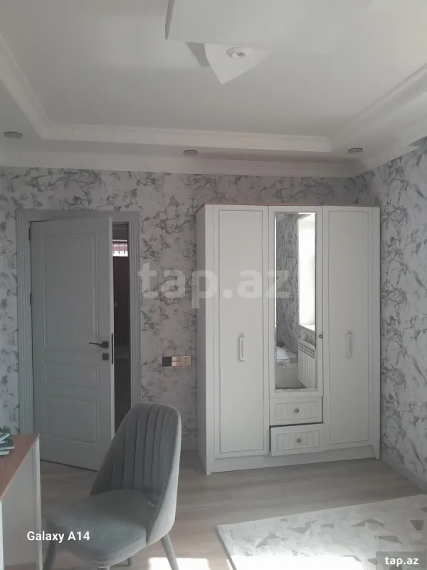 Satılır 5 otaqlı həyət evi