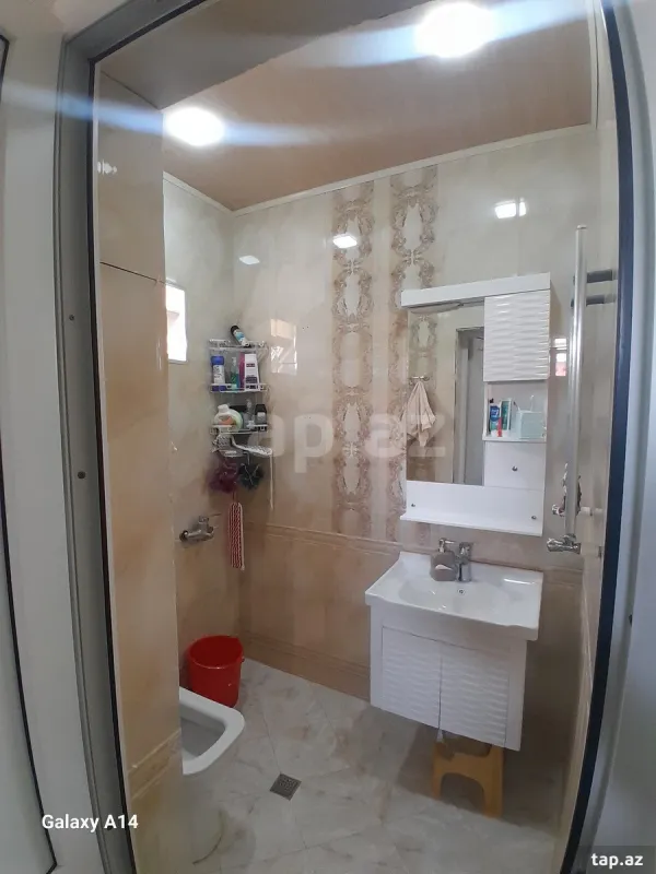 Satılır 5 otaqlı həyət evi