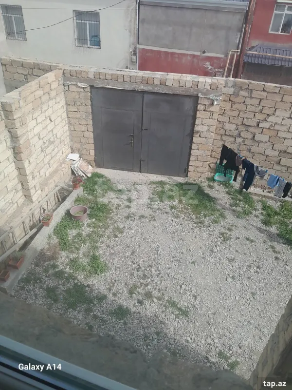 Satılır 5 otaqlı həyət evi