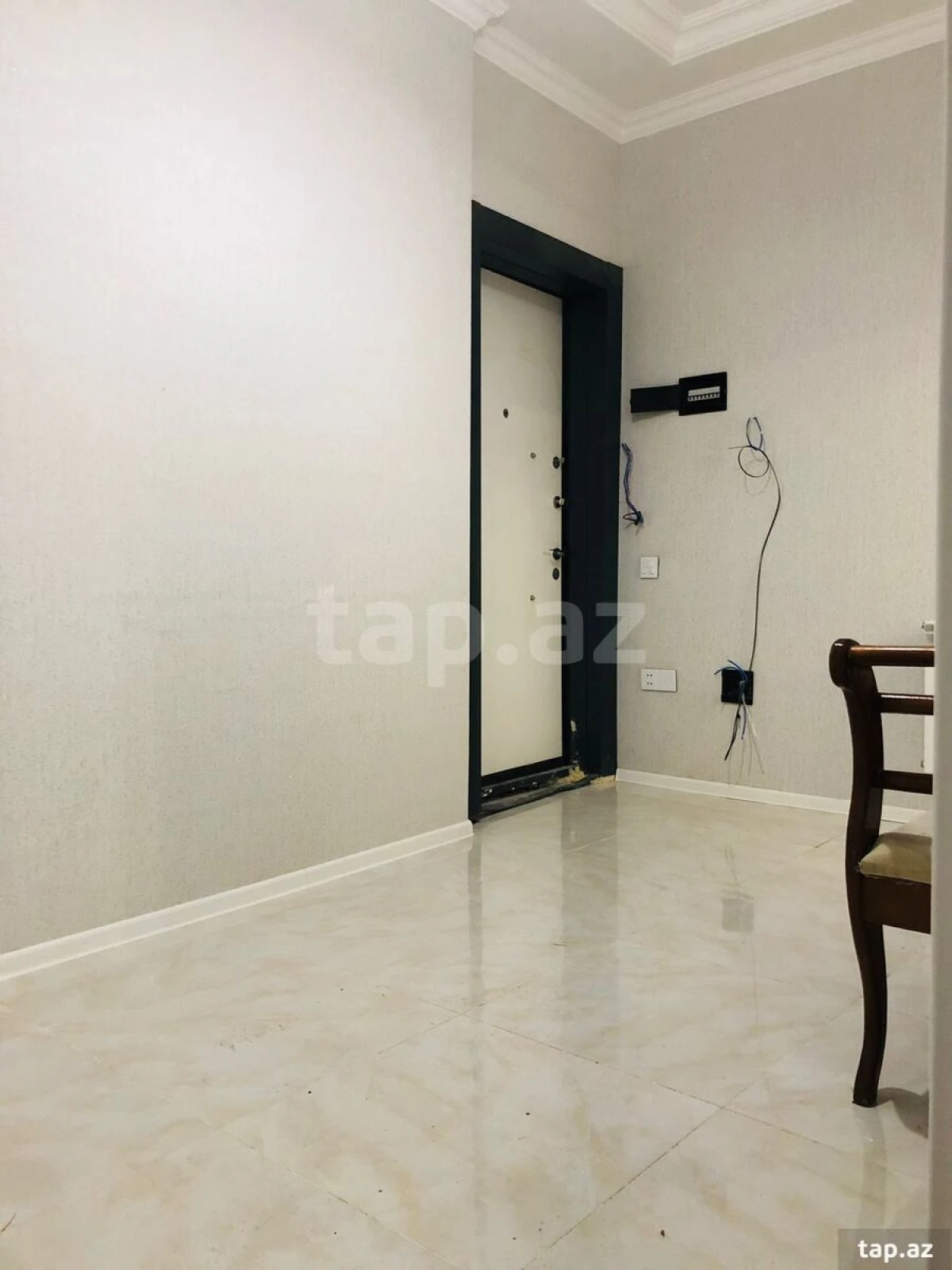 Kirayə verilir 2 otaqlı yeni tikili 75 m²