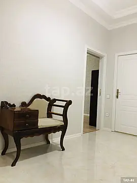 Kirayə verilir 2 otaqlı yeni tikili 75 m²