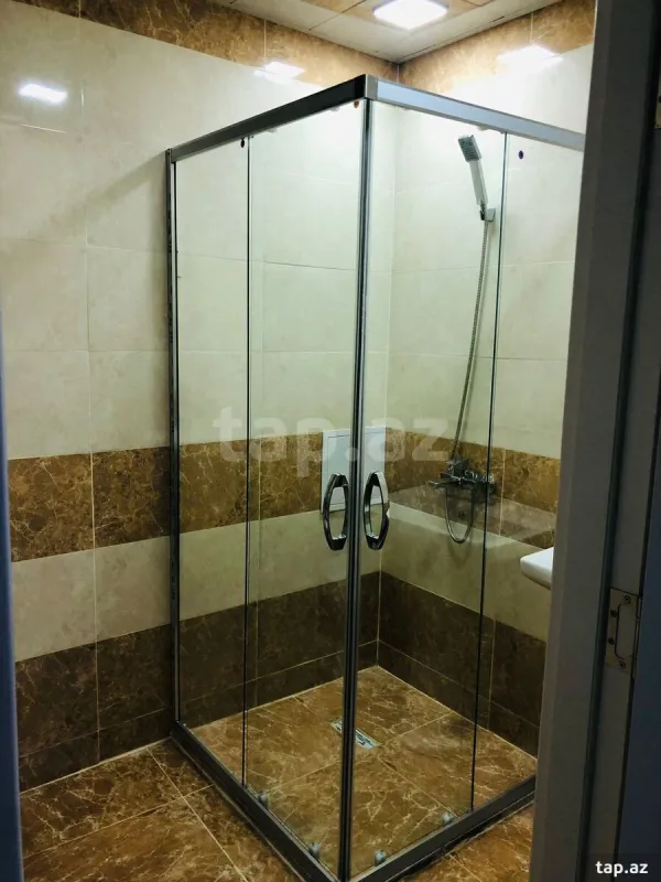 Kirayə verilir 2 otaqlı yeni tikili 75 m²