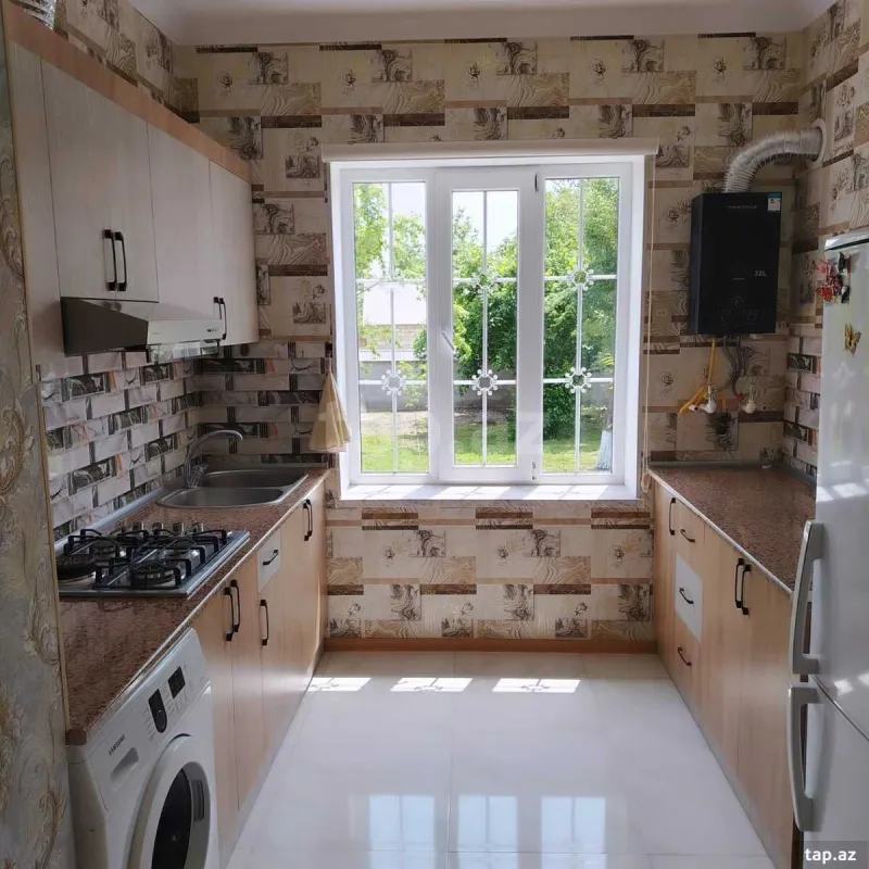 Kirayə verilir 3 otaqlı həyət evi