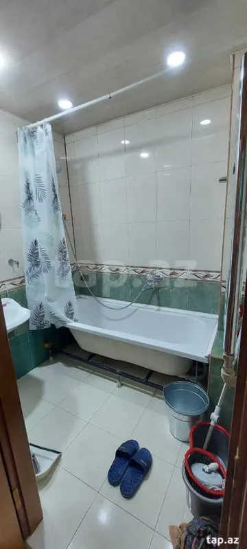 Kirayə verilir 3 otaqlı mənzil 102 m²