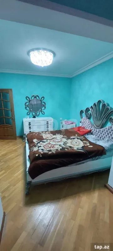 Kirayə verilir 3 otaqlı mənzil 102 m²