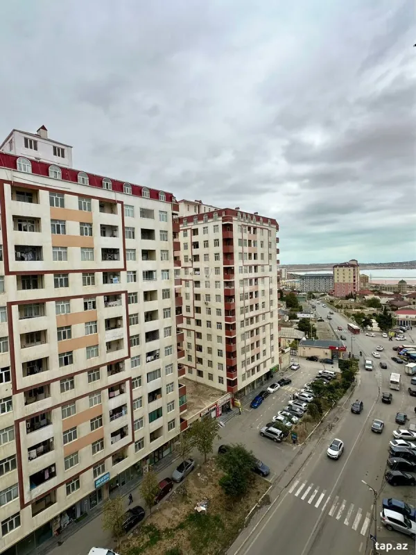 Satılır 3 otaqlı yeni tikili 80 m²