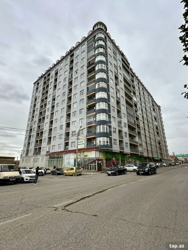 Satılır 3 otaqlı yeni tikili 80 m²