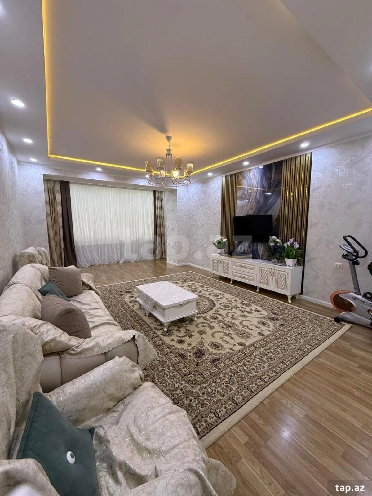 Satılır 3 otaqlı yeni tikili 140 m²