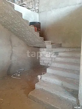 Satılır 6 otaqlı həyət evi