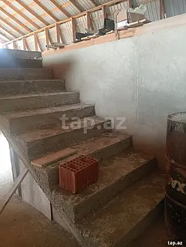 Satılır 6 otaqlı həyət evi