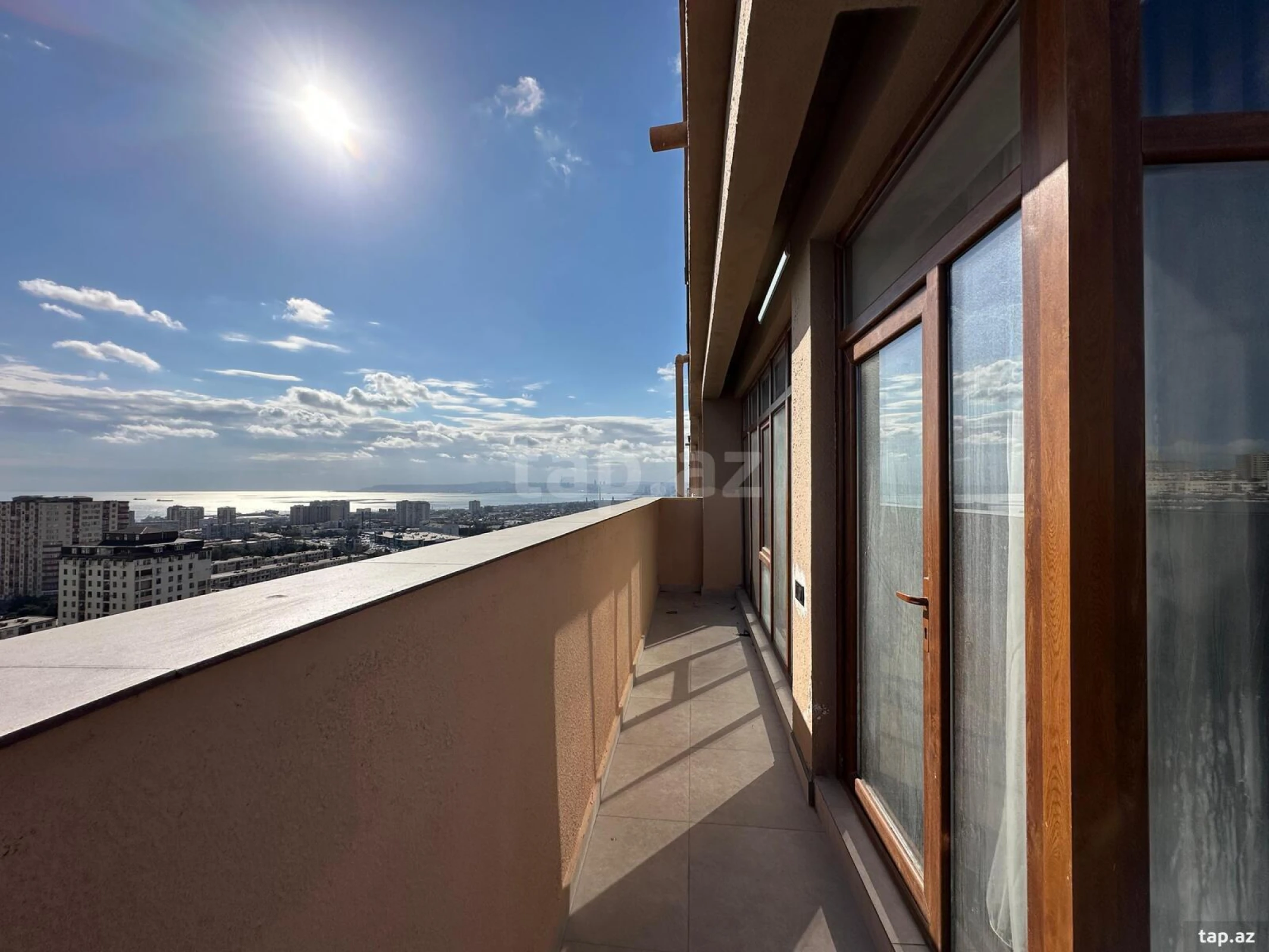 Satılır 3 otaqlı yeni tikili 160 m²