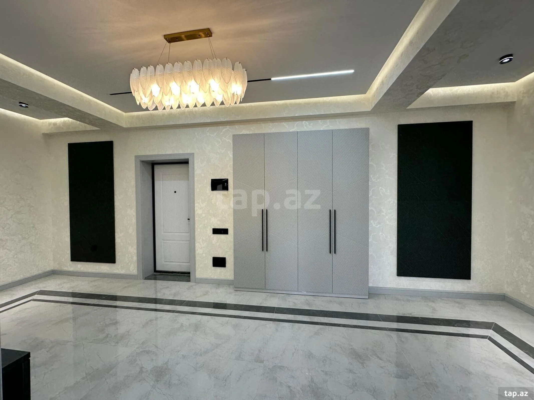 Satılır 3 otaqlı yeni tikili 160 m²
