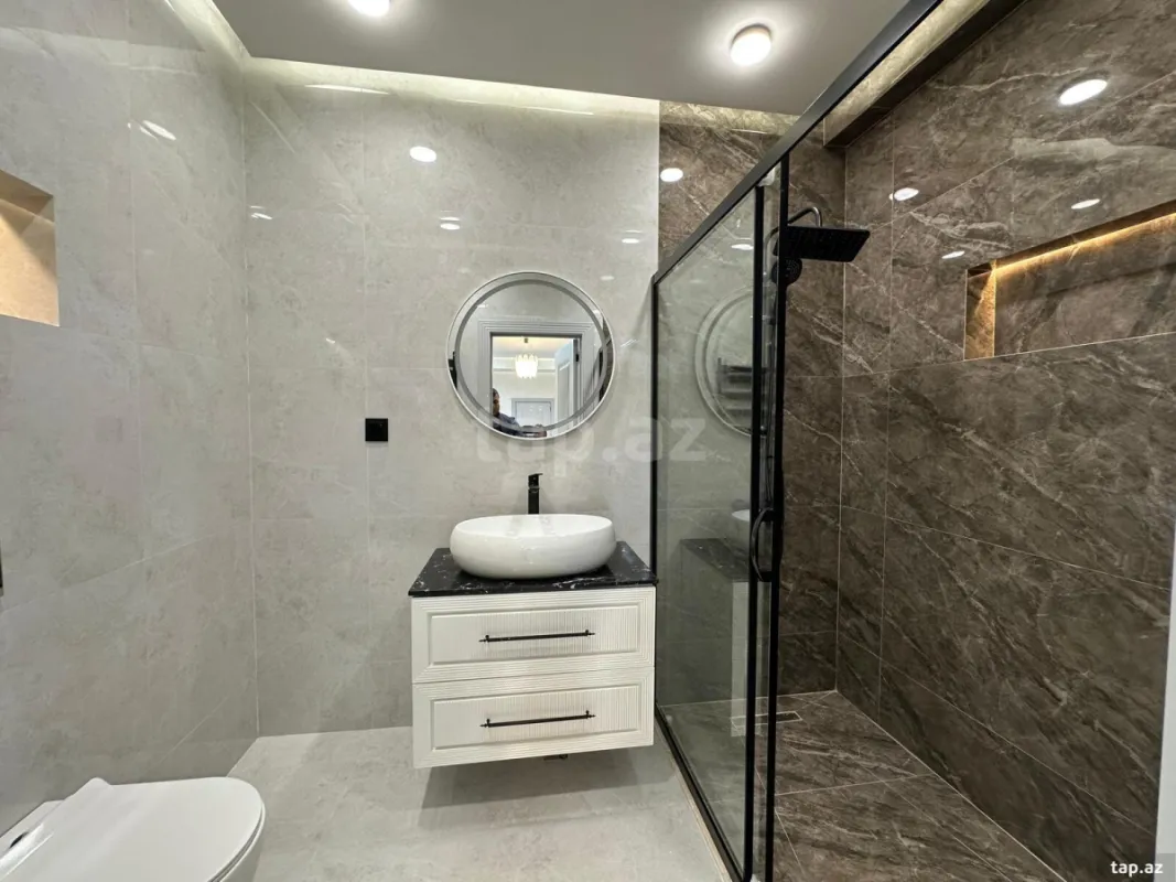 Satılır 3 otaqlı yeni tikili 160 m²