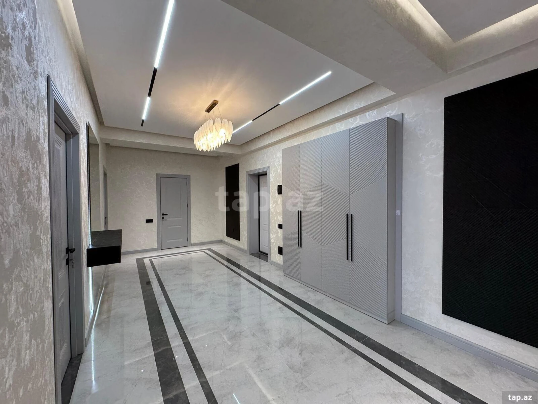 Satılır 3 otaqlı yeni tikili 160 m²