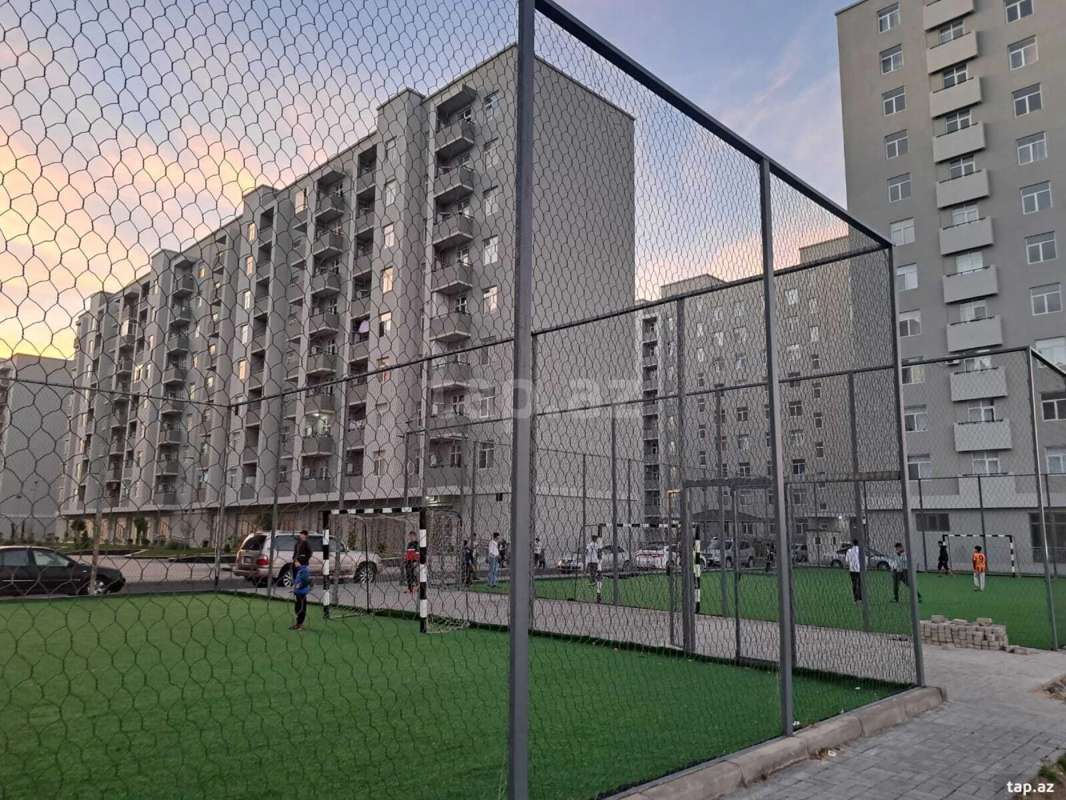 Kirayə verilir 2 otaqlı yeni tikili 60 m²