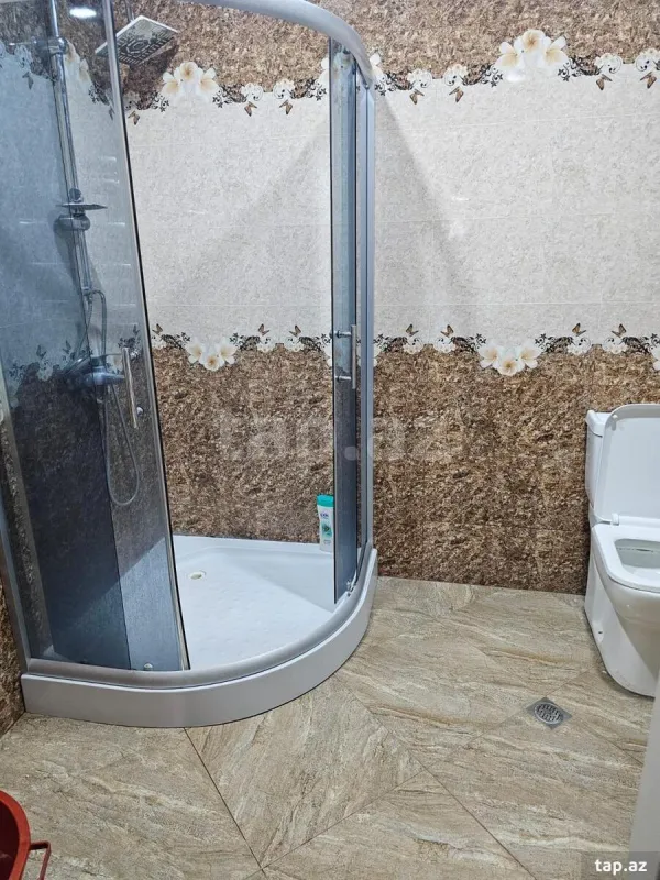 Satılır 3 otaqlı yeni tikili 125 m²