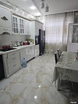 Satılır 3 otaqlı yeni tikili 125 m²