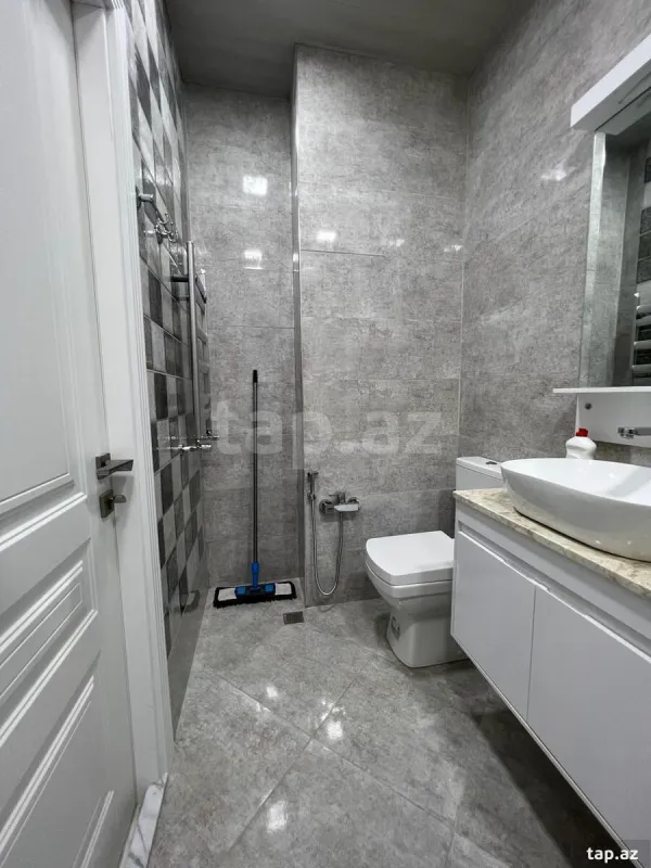 Kirayə verilir 2 otaqlı yeni tikili 60 m²