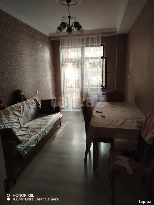 Kirayə verilir 3 otaqlı yeni tikili 65 m²