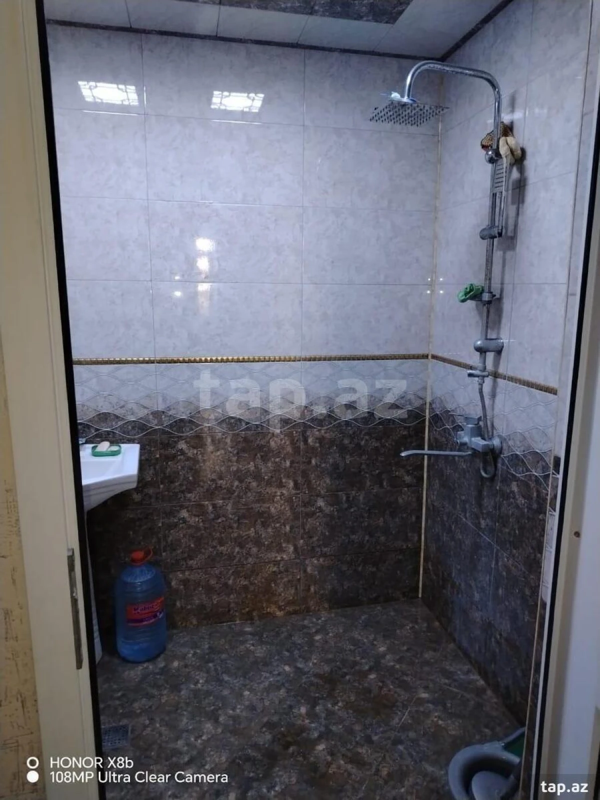Kirayə verilir 3 otaqlı yeni tikili 65 m²