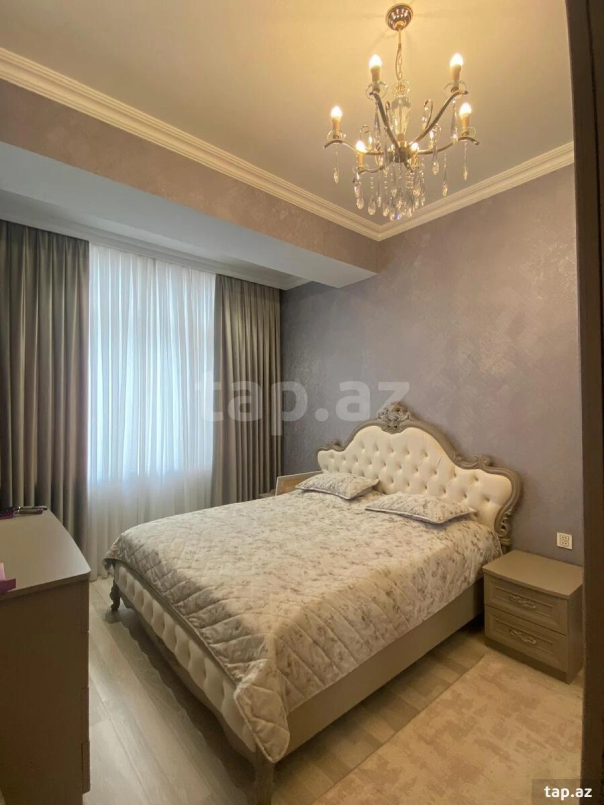 Satılır 3 otaqlı yeni tikili 130 m²
