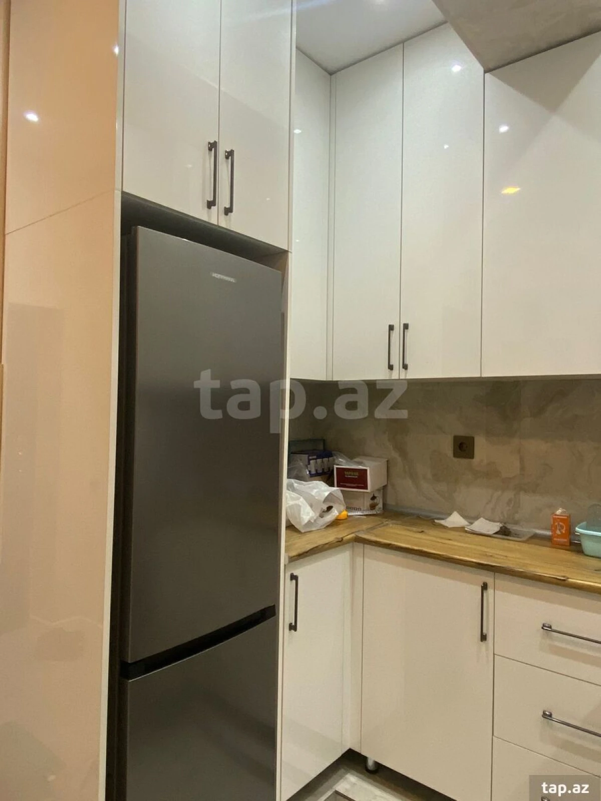 Kirayə verilir 3 otaqlı yeni tikili 70 m²