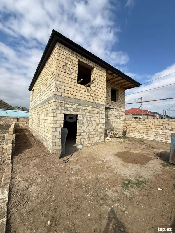 Satılır 2 otaqlı həyət evi