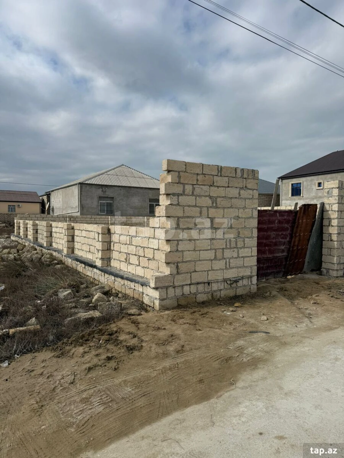 Satılır 2 otaqlı həyət evi