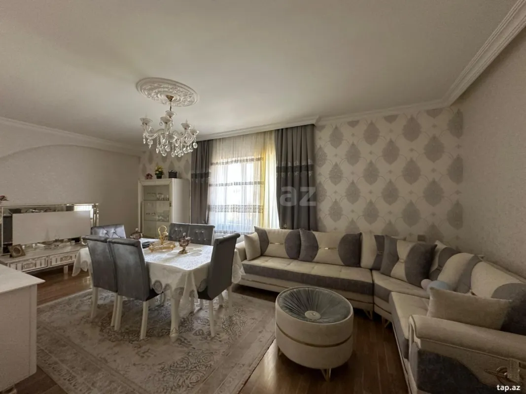 Satılır 6 otaqlı həyət evi
