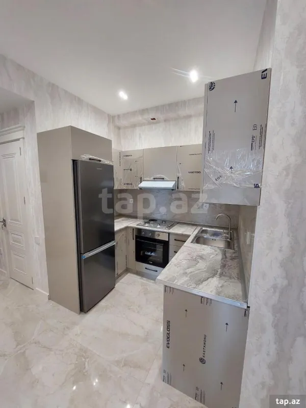 Kirayə verilir 2 otaqlı yeni tikili 60 m²