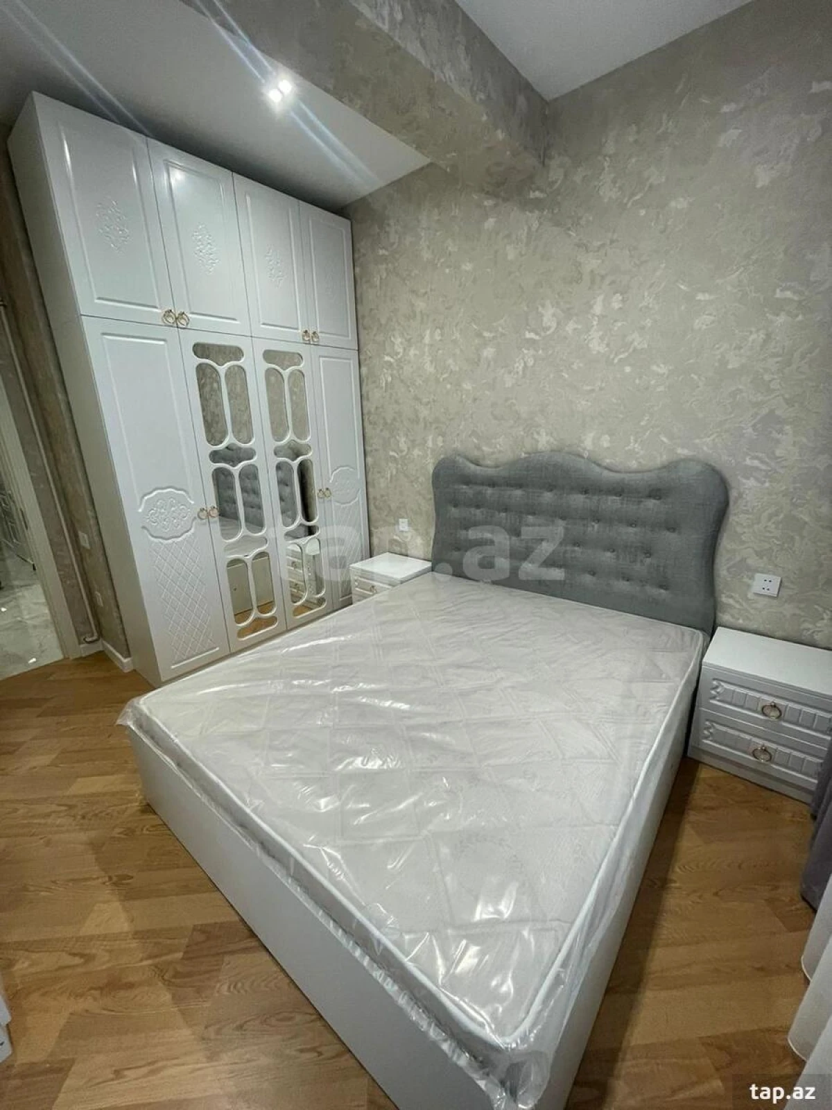 Kirayə verilir 2 otaqlı yeni tikili 60 m²