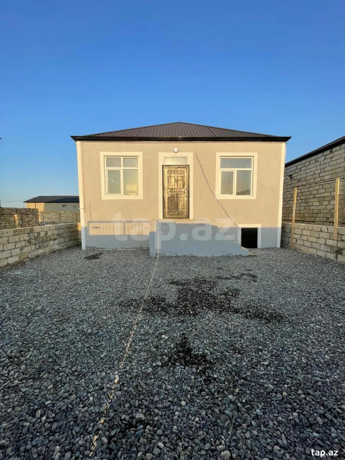Satılır 3 otaqlı həyət evi