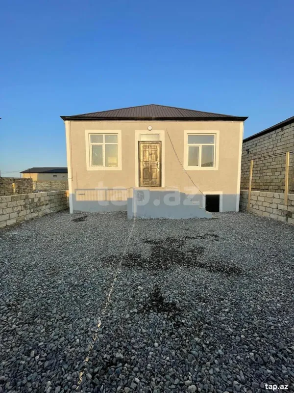 Satılır 3 otaqlı həyət evi