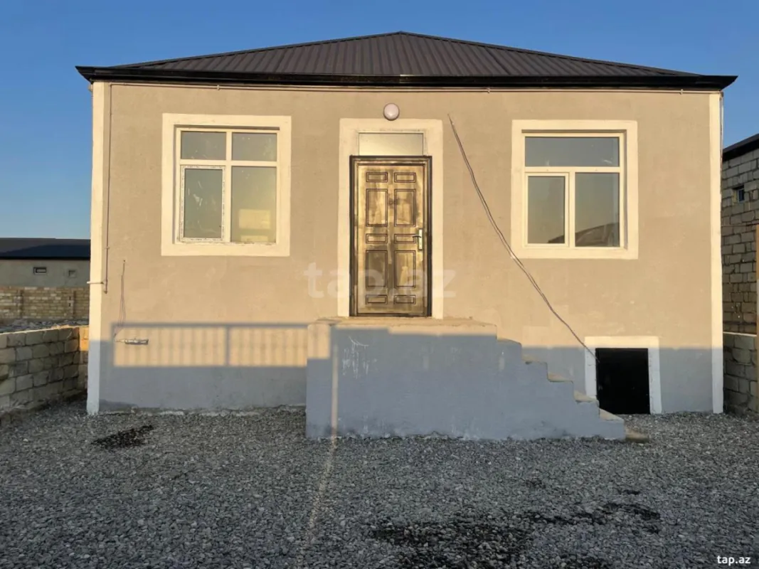 Satılır 3 otaqlı həyət evi