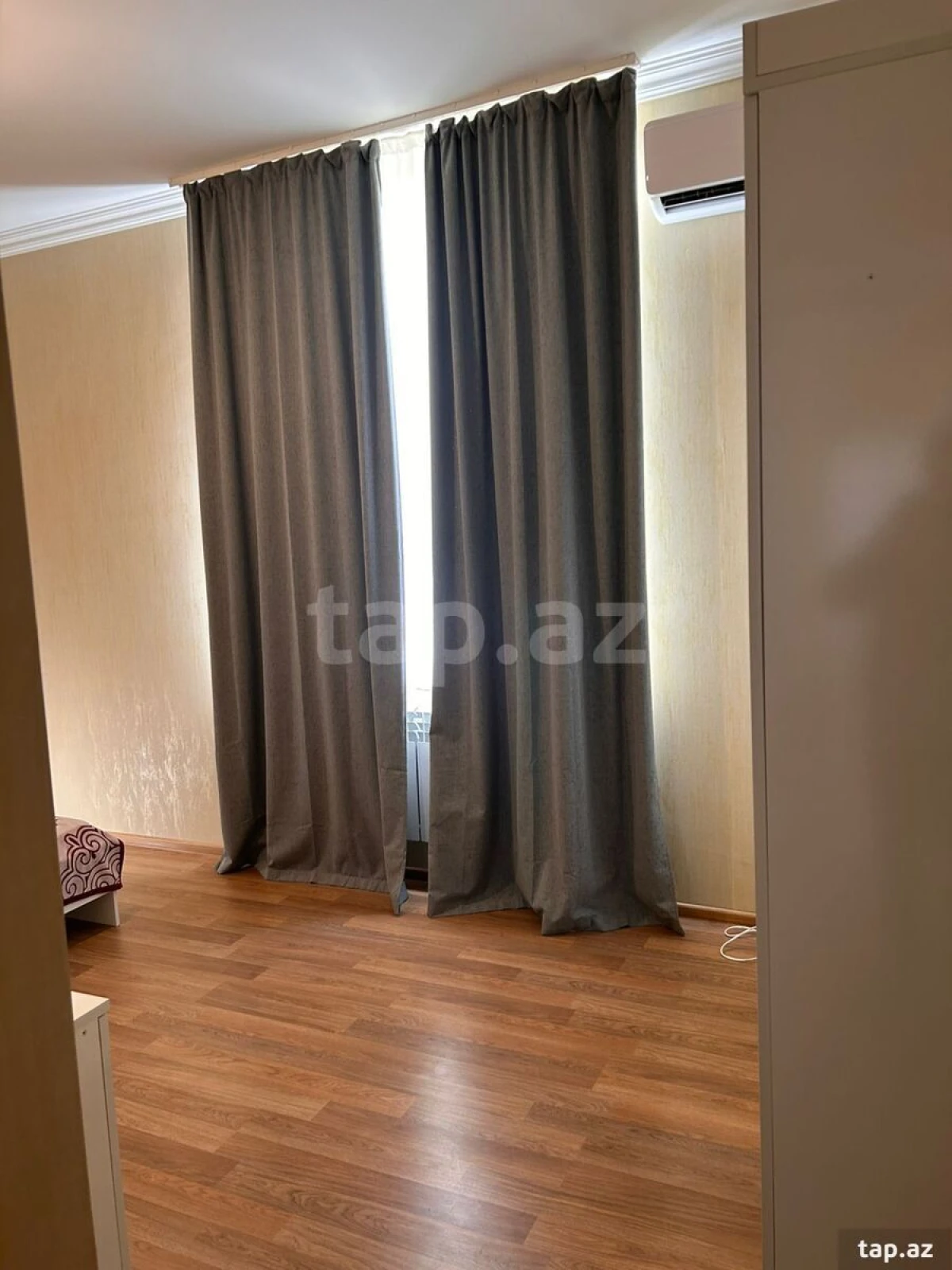 Kirayə verilir 3 otaqlı yeni tikili 80 m²