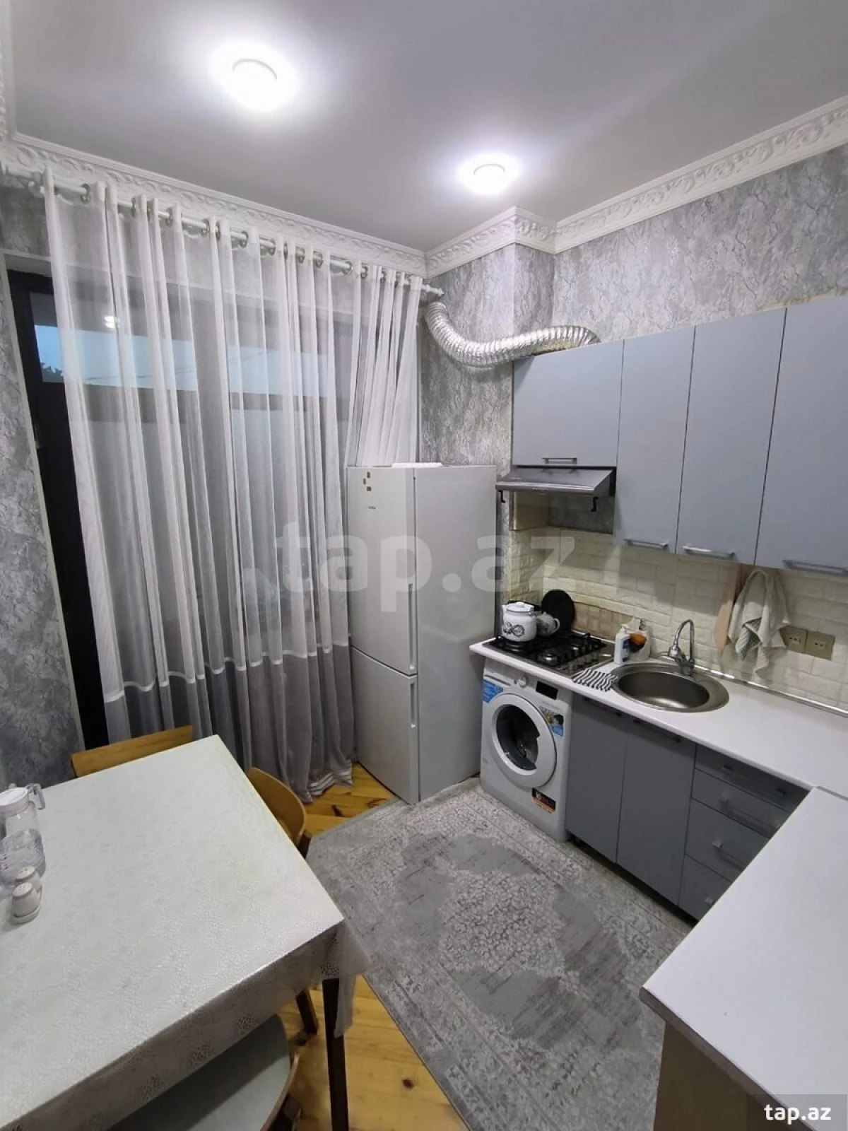 Satılır 2 otaqlı yeni tikili 64 m²